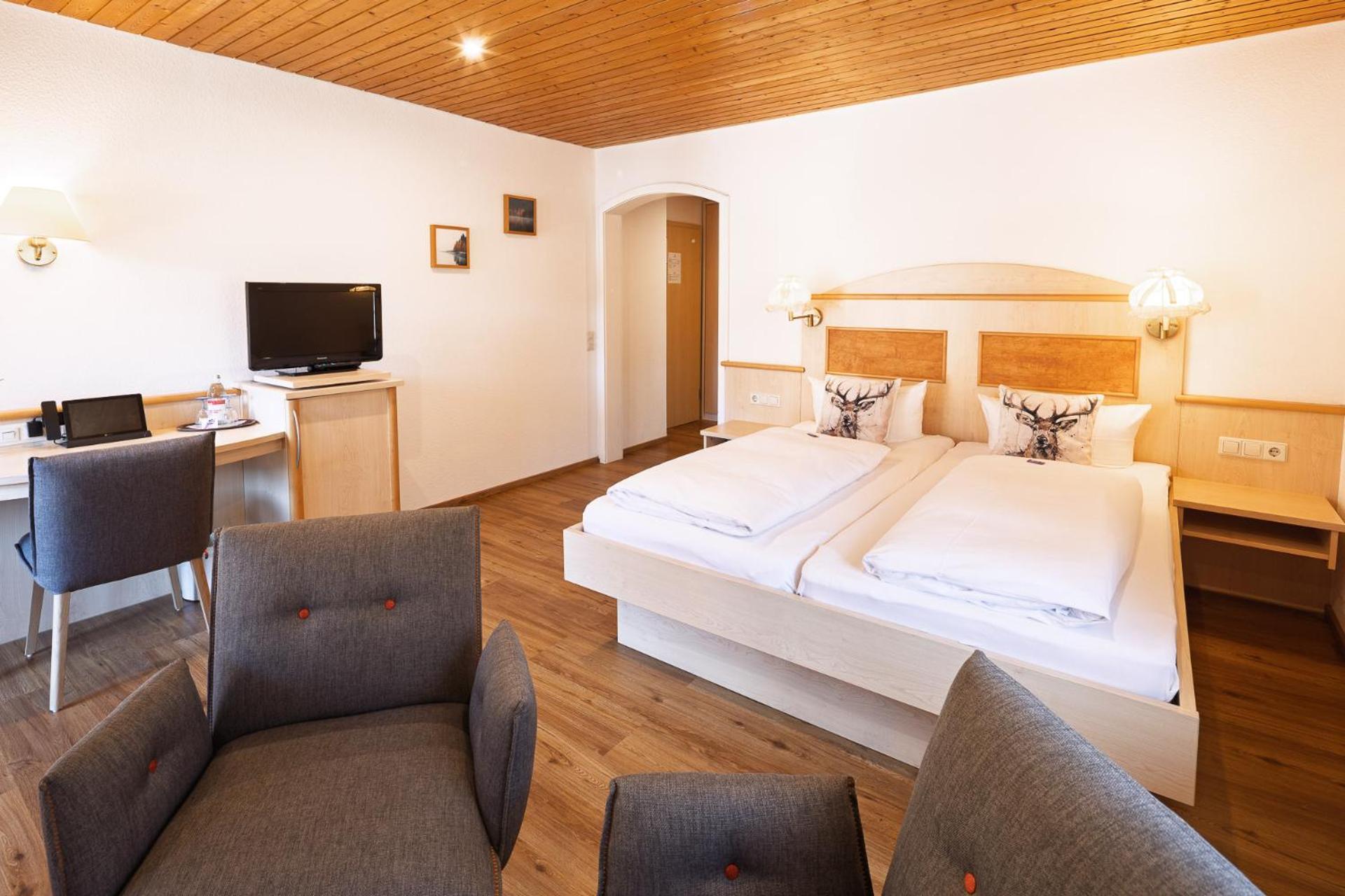 Hotel Gasthaus Hirschen Im Hochschwarzwald Todtnau Nahe Feldberg ภายนอก รูปภาพ